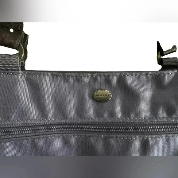 Mosey Nylon Tote Bag Mosey - Picture 4 of 10